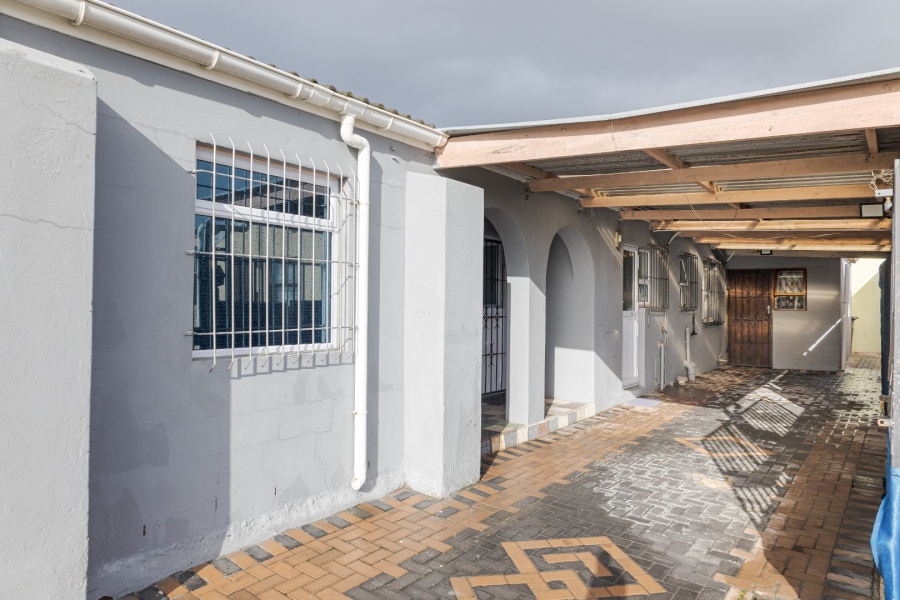 3 Bedroom Property for Sale in Phoenix Western Cape